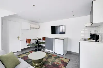 Cuisine ou kitchenette dans l'établissement Cozy Studio A C 2P - Sentier