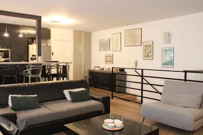 Plan de l'établissement Spacious apartment with terrace near the Marais