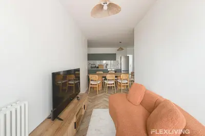 Télévision ou salle de divertissement dans l'établissement Modern room in spacious T7 in Paris 20