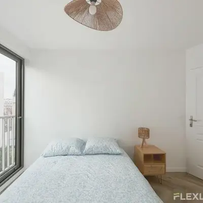 Modern room in T7 in Paris 20