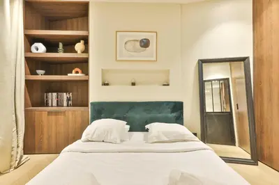 Un ou plusieurs lits dans un hébergement de l'établissement Wonderful Appartment 4p 1 BR Nation Bastille