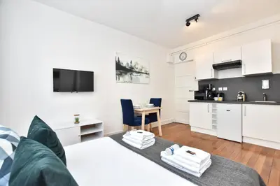 Cuisine ou kitchenette dans l'établissement Cosy studio - 2P - Bastille