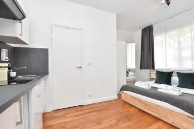 Cuisine ou kitchenette dans l'établissement Cosy studio - 2P - Bastille