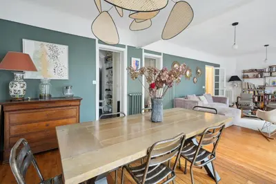 Coin salon dans l'établissement Le cocon familial - spacieux - proche Paris