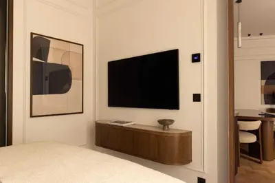 Télévision ou salle de divertissement dans l'établissement Wagram 85 - Luxury Apartments