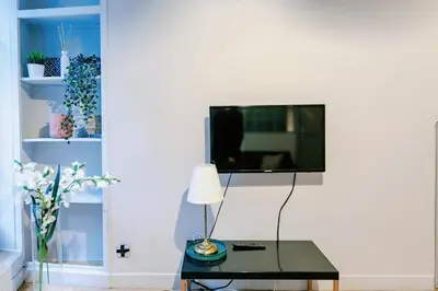 Télévision ou salle de divertissement dans l'établissement 3P en plein centre de Paris Louvre