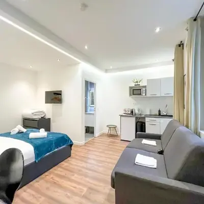 UrbanFlat 202 - Beautiful Studio in the center of Paris