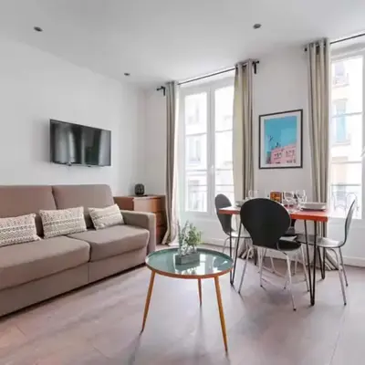 UrbanFlat 203 - Beautiful Studio in the center of Paris