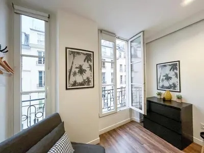 Coin salon dans l'établissement UrbanFlat 209 - Beautiful Studio in the center of Paris