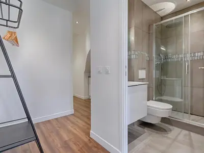Salle de bains dans l'établissement UrbanFlat 211 - Large Studio for 4 in the center of Paris