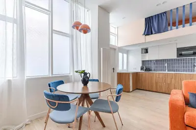 Cuisine ou kitchenette dans l'établissement Chapelle Ordener Cosy Apartment Mezzanine 4P