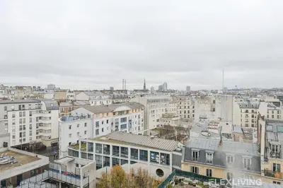 Vue générale sur Paris ou vue de la ville depuis l'appartement