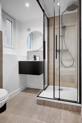 Salle de bains dans l'établissement Duplex Prestige avec Billard et Baignoire