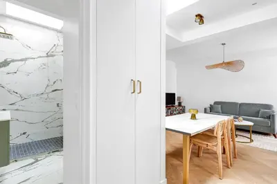 Coin salon dans l'établissement Apartment 2 or 4 people Eiffel Tower and Invalides