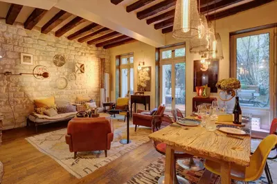 Coin salon dans l'établissement TBS 102 - Parisian House with Private Garden