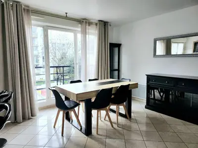 Plan de l'établissement Sublime appartement standing à Charenton-le-Pont