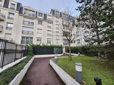 Plan de l'établissement Sublime appartement standing à Charenton-le-Pont