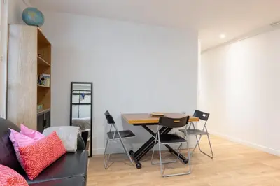 Plan de l'établissement 1BR in Trendy South Pigalle - Quiet Stay in Paris