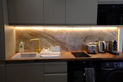 Cuisine ou kitchenette dans l'établissement MIKESTAY Luxury Apartment - Place Monge