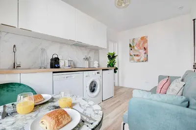 Cuisine ou kitchenette dans l'établissement Bright apartment 1BDR 4P - Ivry-sur-Seine