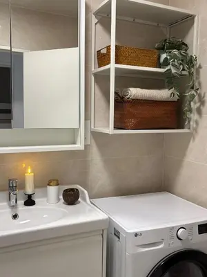 Cuisine ou kitchenette dans l'établissement Dans le 19ème de Paris avec vue sur toute la ville