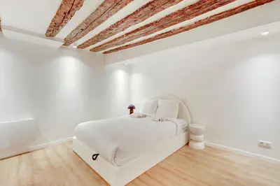 Plan de l'établissement Studio chaleureux & équipé au centre de Paris