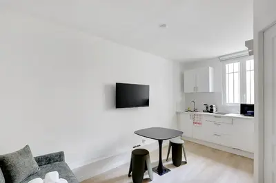 Cuisine ou kitchenette dans l'établissement Appartement cosy & central au cœur de Paris