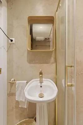 Salle de bains dans l'établissement Paris City Center République AC Studio