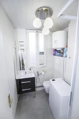 Salle de bains dans l'établissement Chambre salon pont de l ourcq