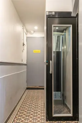 Plan de l'établissement Large Flat Louvre Pont Neuf 48 M2