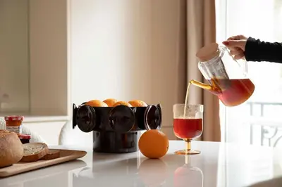 Boissons dans l'établissement Maison V - Saint-Germain Luxury Residence