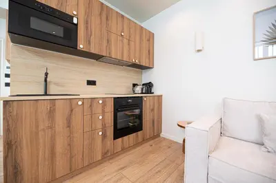 Cuisine ou kitchenette dans l'établissement Elegant Flat near République & Canal Saint Martin