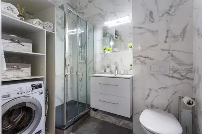 Salle de bains dans l'établissement Cosy flat 3P- Le Marais 2