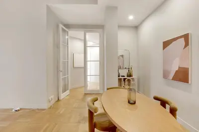 Plan de l'établissement Parisian Elegance & Comfort for 4 people