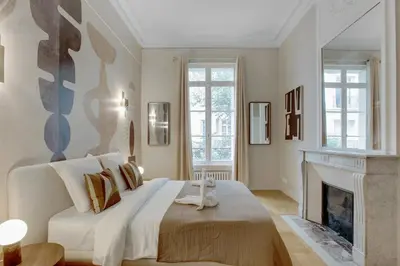 Un ou plusieurs lits dans un hébergement de l'établissement Parisian Elegance & Comfort for 4 people