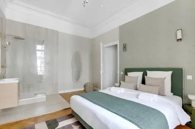 Un ou plusieurs lits dans un hébergement de l'établissement Beautiful AC apartment - Close to Trocadéro