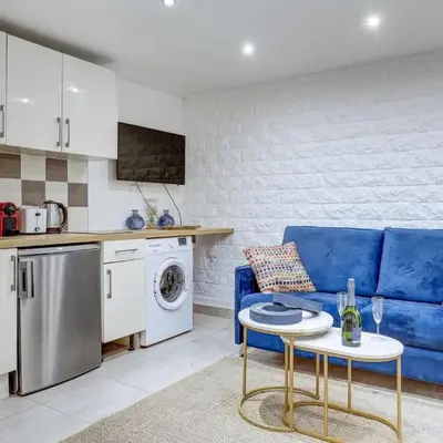 129 Dilana - Charming Apartment Near République
