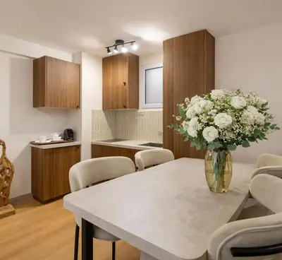 Cuisine ou kitchenette dans l'établissement Montmartre - Deluxe studio with lift for 4