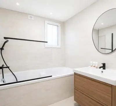 Salle de bains dans l'établissement Montmartre - Deluxe studio with lift for 4