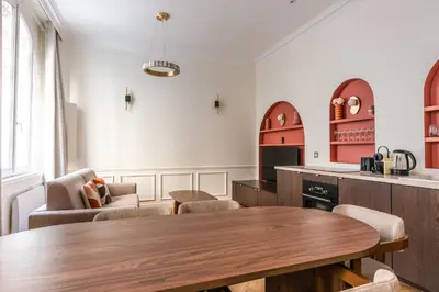 Cuisine ou kitchenette dans l'établissement Paris Conciergerie - Stylish and quiet apartment - 2 bedrooms with Netflix