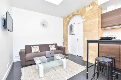 Coin salon dans l'établissement Superb apartment-1BR 2P - Sentier