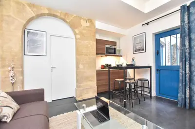 Cuisine ou kitchenette dans l'établissement Superb apartment-1BR 2P - Sentier