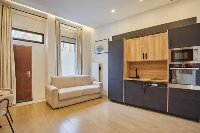 Cuisine ou kitchenette dans l'établissement Superb apartment Le Marais