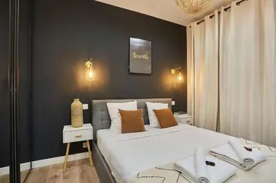 Un ou plusieurs lits dans un hébergement de l'établissement Sublime flat in the centre of Paris Montorgueil