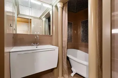 Salle de bains dans l'établissement Seine Suite