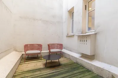 Coin salon dans l'établissement Charming - Air-conditioned and Terrace