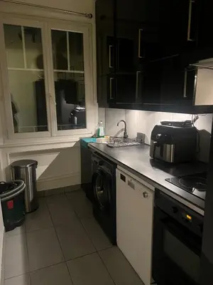 Cuisine ou kitchenette dans l'établissement Your cosy home