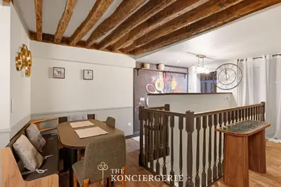 Plan de l'établissement Elegant pied a terre proche de republique