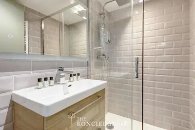 Salle de bains dans l'établissement Elegant pied a terre proche de republique