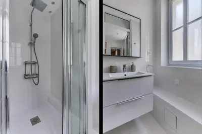 Salle de bains dans l'établissement Bel appartement au coeur de Paris